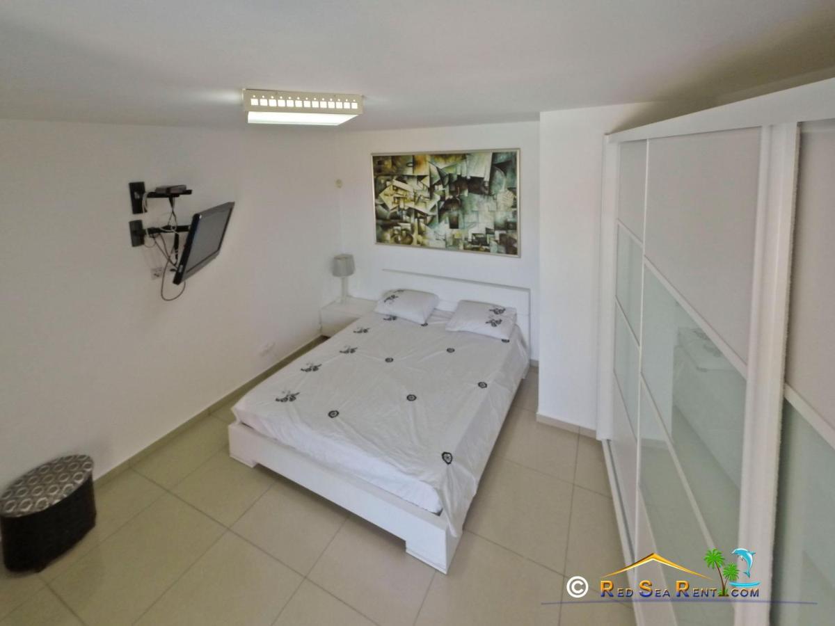 Exclusif Apartment By The Sea Ейлат Екстериор снимка