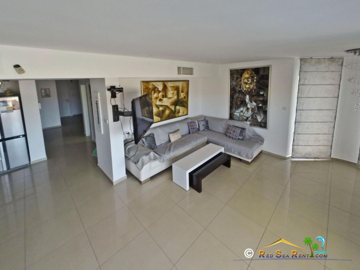 Exclusif Apartment By The Sea Ейлат Екстериор снимка